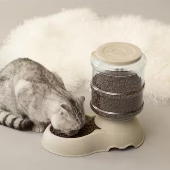 Distributeur croquettes chat - Buffet Miaou De Luxeâą - Transportdodochat