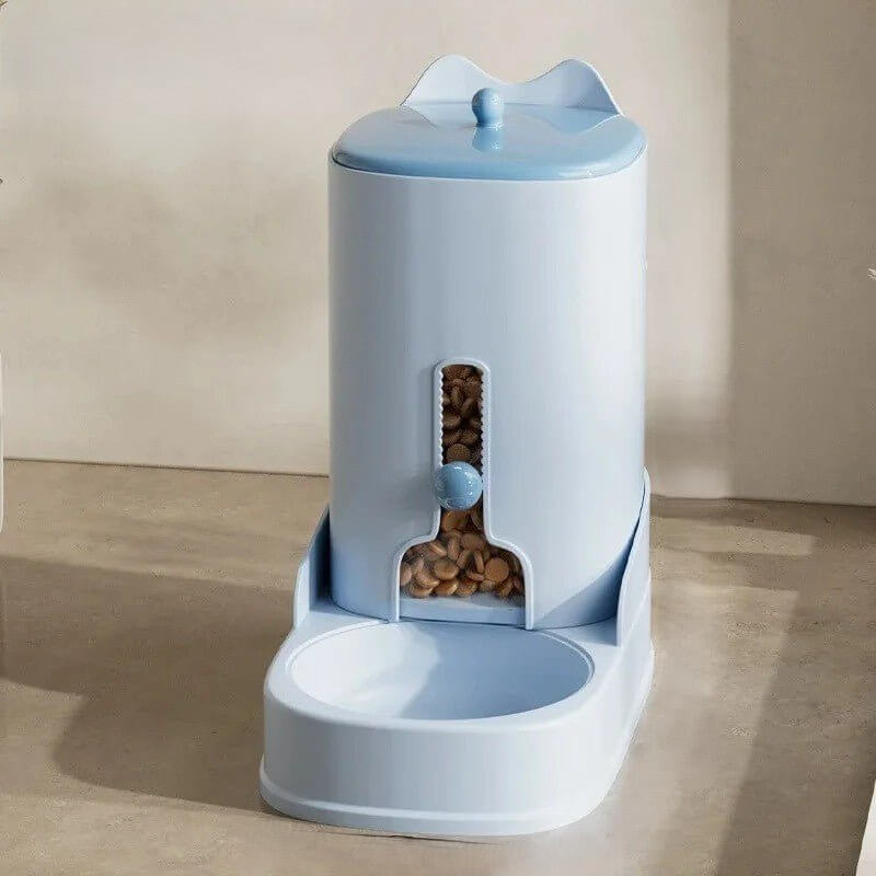 Distributeur croquettes pour chat bleu