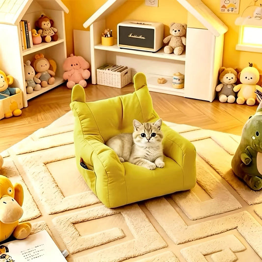 Canapé pour chats jaune chat au repos