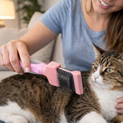 Brosse a Chat | Vélours Félin™ - Rose - Transportdodochat